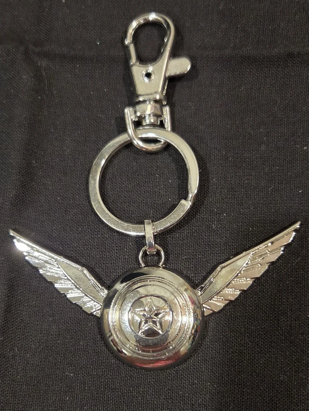 CAPTAIN AMERICA KEYCHAIN